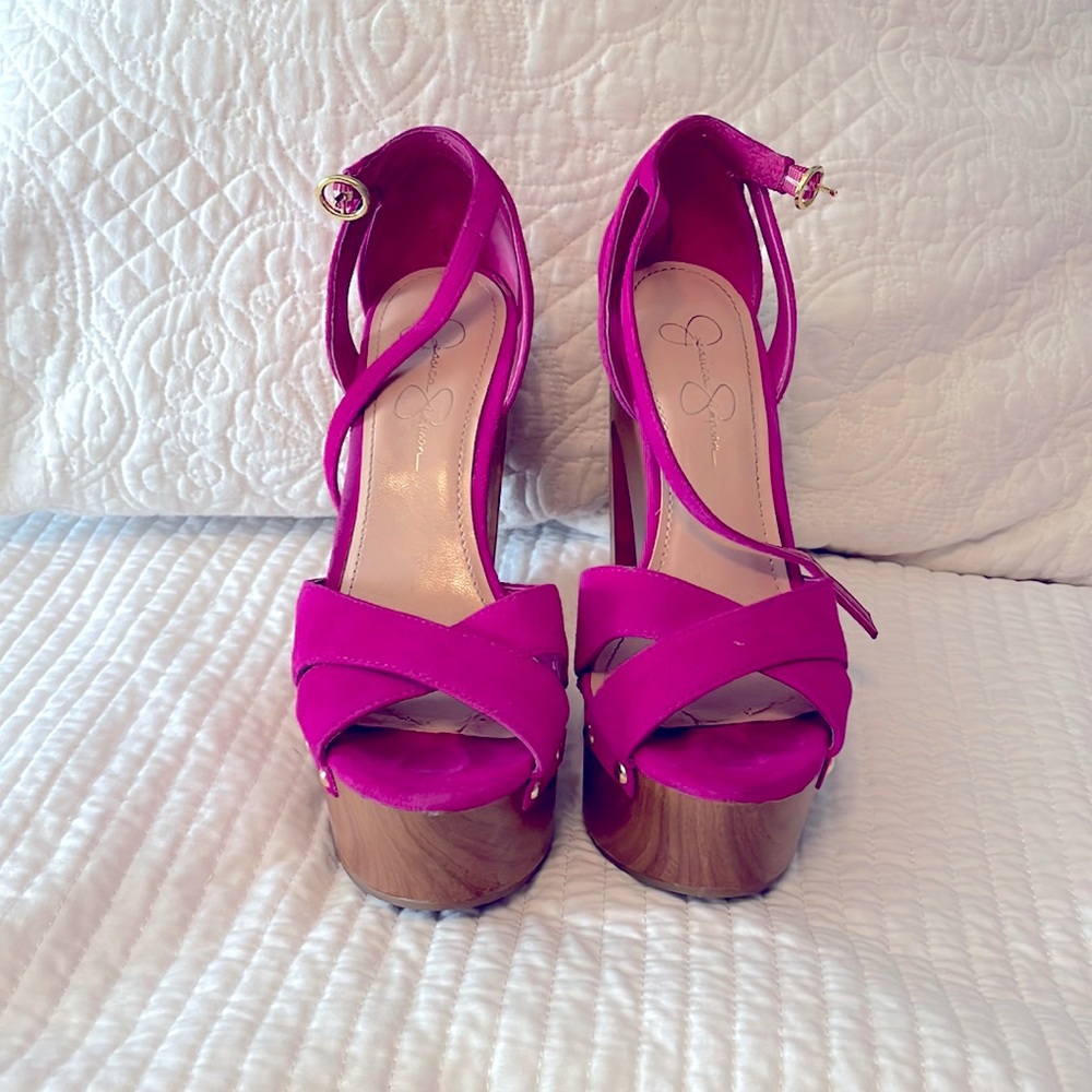 Jessica Simpson Niki Bermuda Pink Suede wedge size 8 M